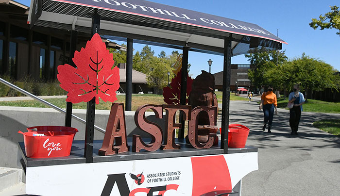 ASFC coffee cart with campus center in background